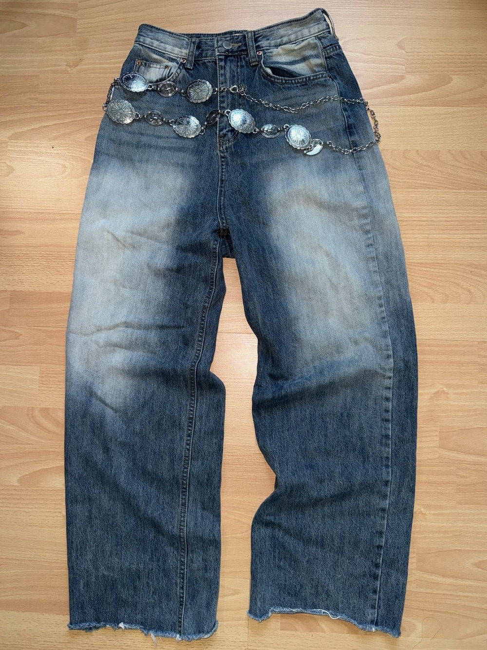 Relaxed Fit Women's Washed Blue Jeans